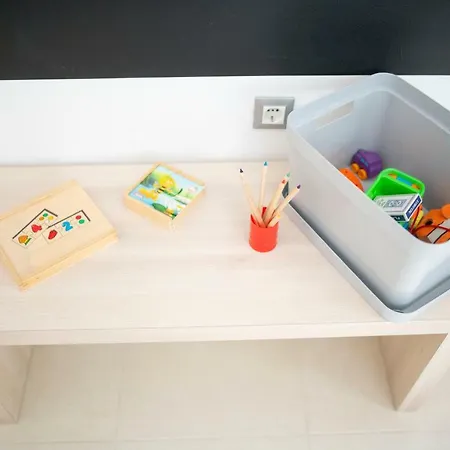 Hisa Urska * ログ・ポット・マンガルトン