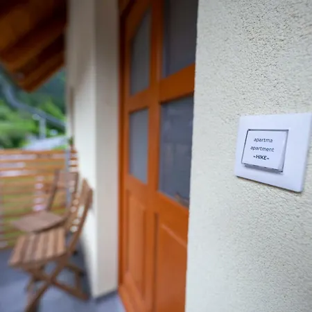 公寓 Hisa Urska 罗格坡曼戈唐